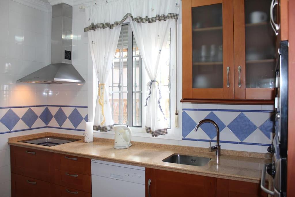 Casa 4 Dormitorios En Аямонте Экстерьер фото